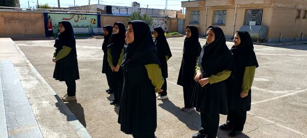 مانور بازگشایی مدارس در دبیرستان حجاب و تربیت شهرستان هلیلان 