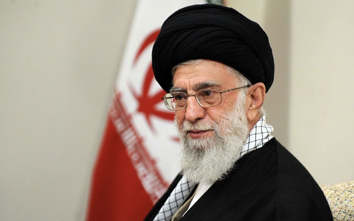 نامه خانواده شهدا و تشکل‌های ایثارگری به رهبر معظم انقلاب و تجدید پیمان با ایشان