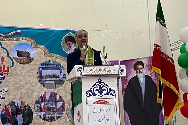 دانش‌آموزان با سوادرسانه‌ای و آگاهی تاریخی، تصمیم‌گیرندگان آینده باشند