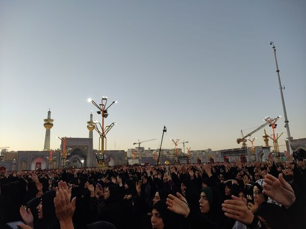  حضور زائران از سراسر کشور برای شهادت امام رضا (ع) در مشهد مقدس