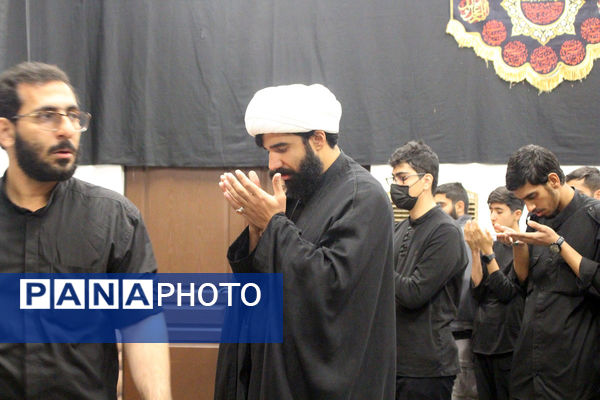 حال و هوای حضور نوجوانان در معراج الشهدای گمنام استان قم