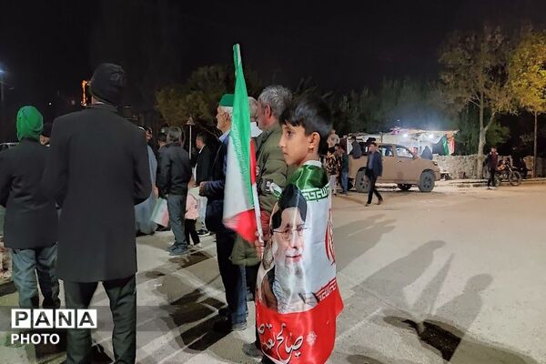 سنگر ما خیابان است 