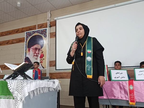 کارگاه معرفی سازمان دانش‌آموزی حاجی‌آباد