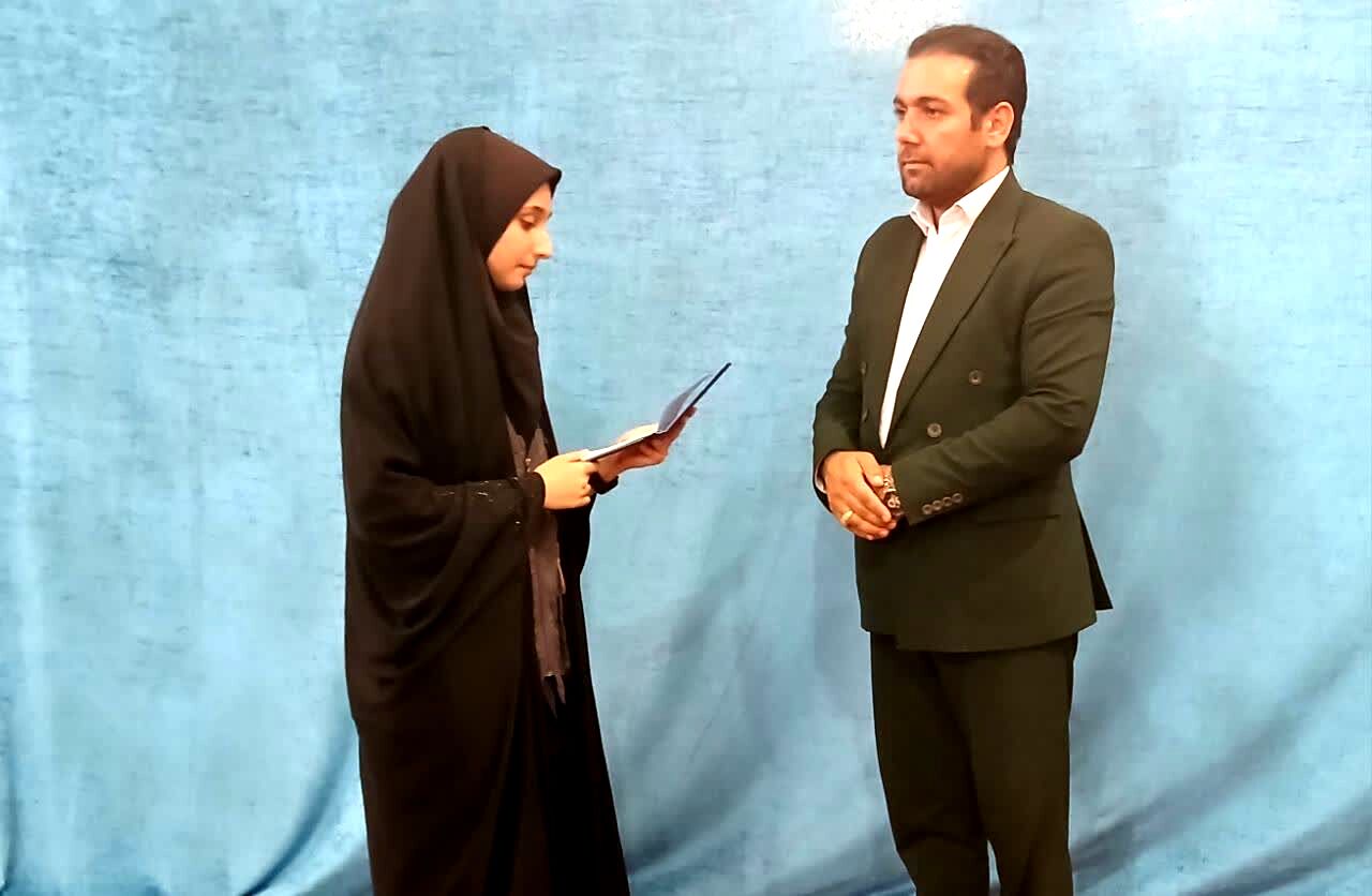 نماز جمعه مدرسه‌ای برای پرورش ایمان و اخلاق دانش‌آموزان است
