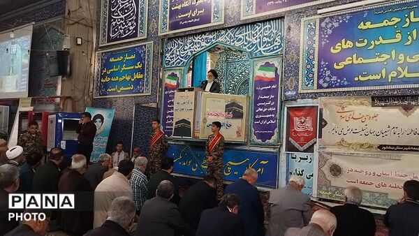 نماز عبادی سیاسی جمعه  همزمان با آغاز هفته بسیج دانش آموزی در مسجد جامع شهرستان نیشابورـ۲