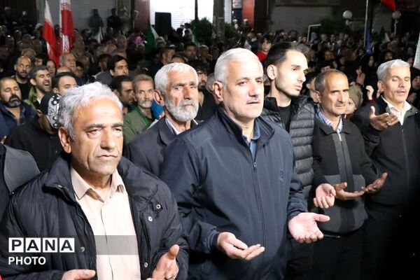 مراسم یادبود چهل و یکمین روز از شهادت رهبر سرافراز ایرانِ اسلامی در خرمدشت