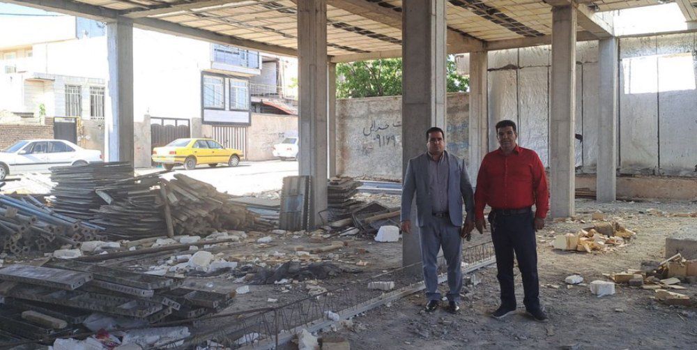 بازدید مدیر آموزش و پرورش نورآباد لرستان از دبیرستان ۱۲ کلاسه در حال احداث
