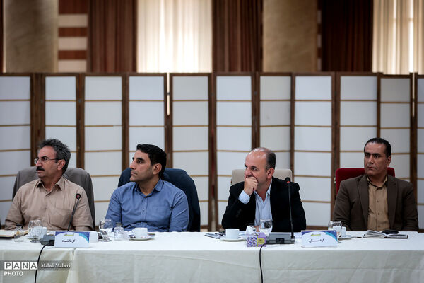 دومین روز همایش تخصصی _ توجیهی روسا و کارشناس مسئولان مدارس و مراکز غیردولتی کشور