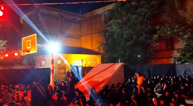 نوجوانان کنگاوری در هیئت دارالقرآن؛ روایت دل‌هایی که با نام حسین(ع) آرام می‌گیرند