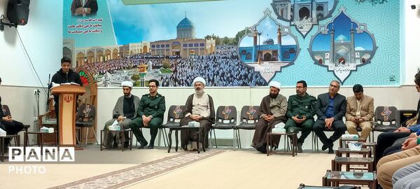  جلسه تبیینی همزمان با آغاز ماه مبارک رمضان در دفتر امام جمعه کاشمر
