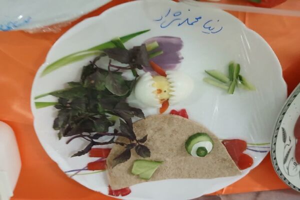 جشنواره جهانی تخم مرغ در دبستان فاطمه اهری هاشمی