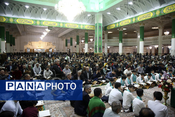 جشن میلاد امام علی(ع) در حرم حضرت معصومه(س) با تلاوت قاریان نوجوان 