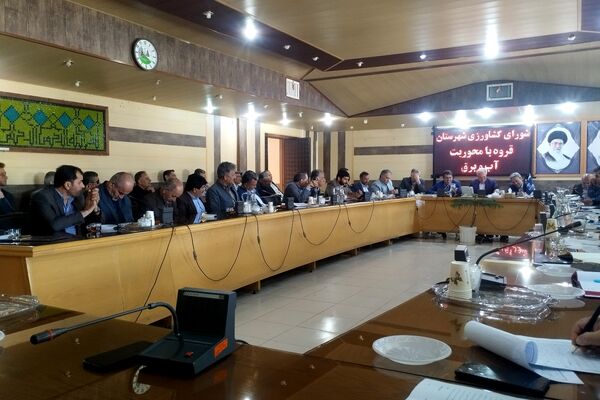نشست شورای کشاورزی قروه با محوریت مدیریت آب و برق