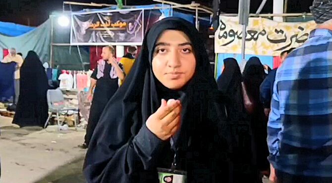 دانش آموزان و فرهنگیان آبادان خادمان خستگی ناپذیر زوار اربعین 