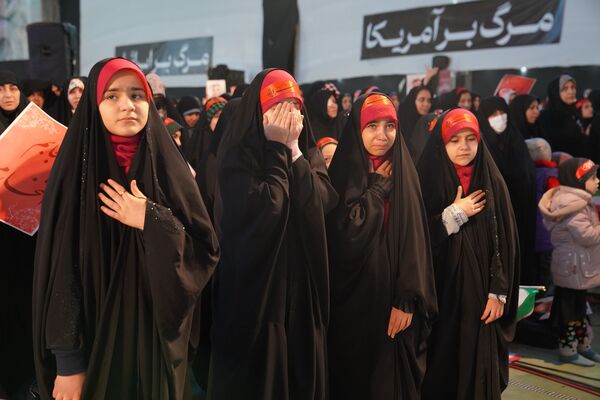 اجتماع عظیم دختران حاج قاسم در اصفهان