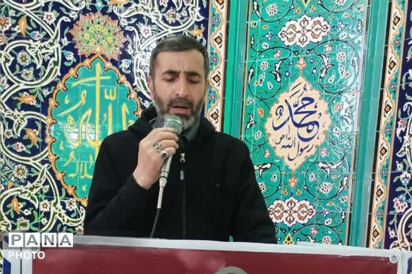 برپایی نمایشگاه منظومه فکری رهبر شهید در فیروزکوه