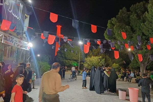 عزاداری و پذیرایی از عزاداران امام رضا (ع) در موکب الرقیه (س)