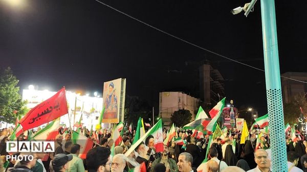 جانفدایان دهه نودی در تجمعات «ایران کوچک»