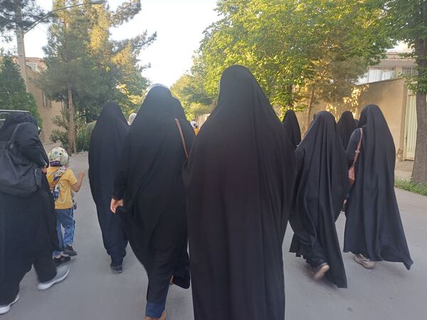 همایش پیاده‌روی خانوادگی به پاسداشت ایام الله دهه مبارک کرامت