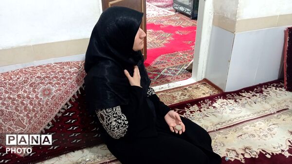 دیدار بانوان بسیجی پایگاه‌های رزق آباد و فرگ با خانواده شهید مرادپور