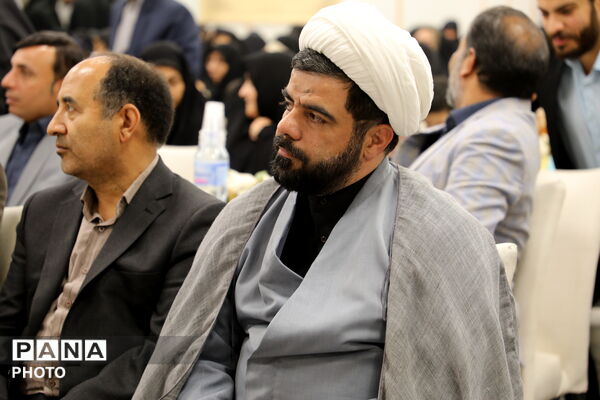هفتمین اجلاس نماز دانش آموزی آموزش و پرورش تبادکان