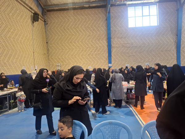 بازارچه کسب و کار دانش‌آموزی دبیرستان پردیسان سملقان