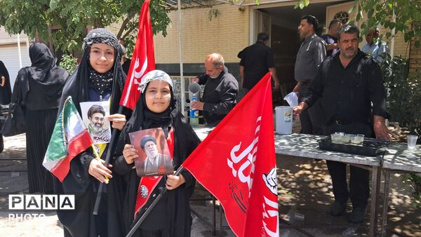 برپایی موکب‌ «جاماندگان عشاق الحسین» سازمان دانش‌آموزی یزد در نجف‌آباد