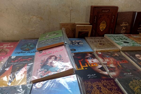 بادبادک‌ها به یاد ۲۲ بهمن بر فراز گلزار شهدا