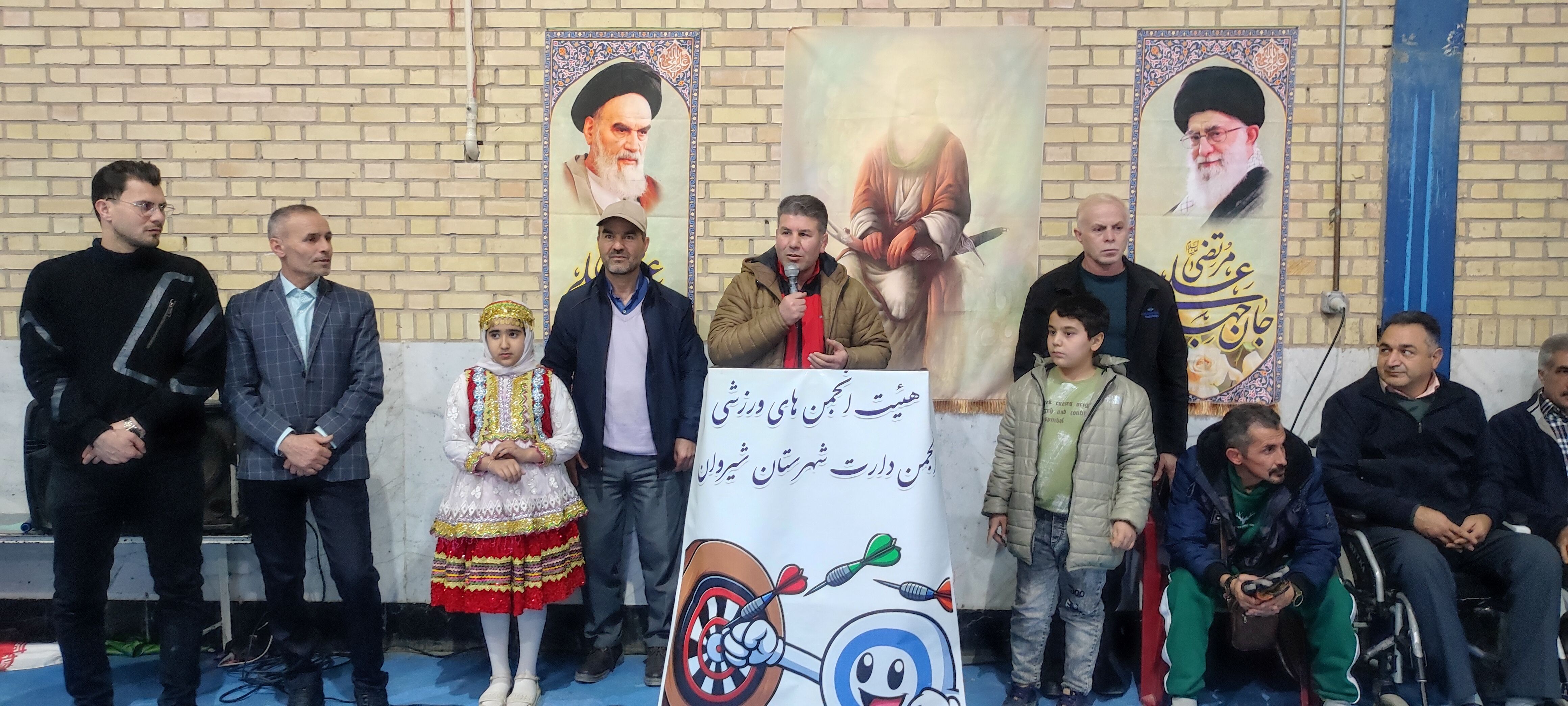 مسابقات دارت و طناب کشی به‌مناسبت روز پدر در سالن ایثار شهرستان شیروان
