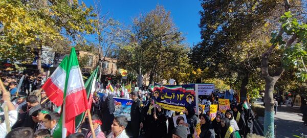 طنین شعارهای ضد استکباری در شاندیز