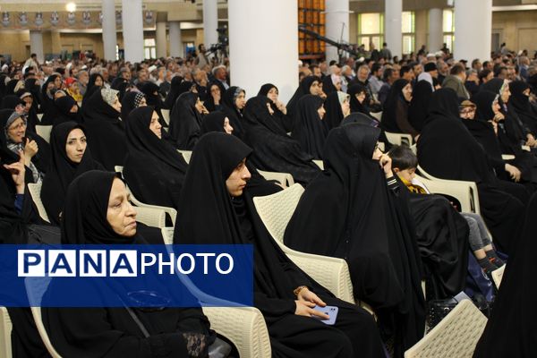 شانزدهمین پاسداشت ادبیات جهاد و مقاومت همراه با انتشار تقریظ رهبری بر کتاب «پاییز آمد»