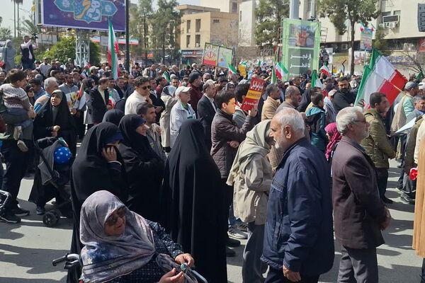 یاوران انقلاب در دبستان خدیجه کبری ابرکوه