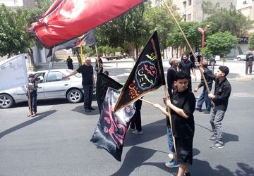 عزاداری‌ مردم رباط‌کریم به مناسبت سالروز شهادت امام حسین(ع)