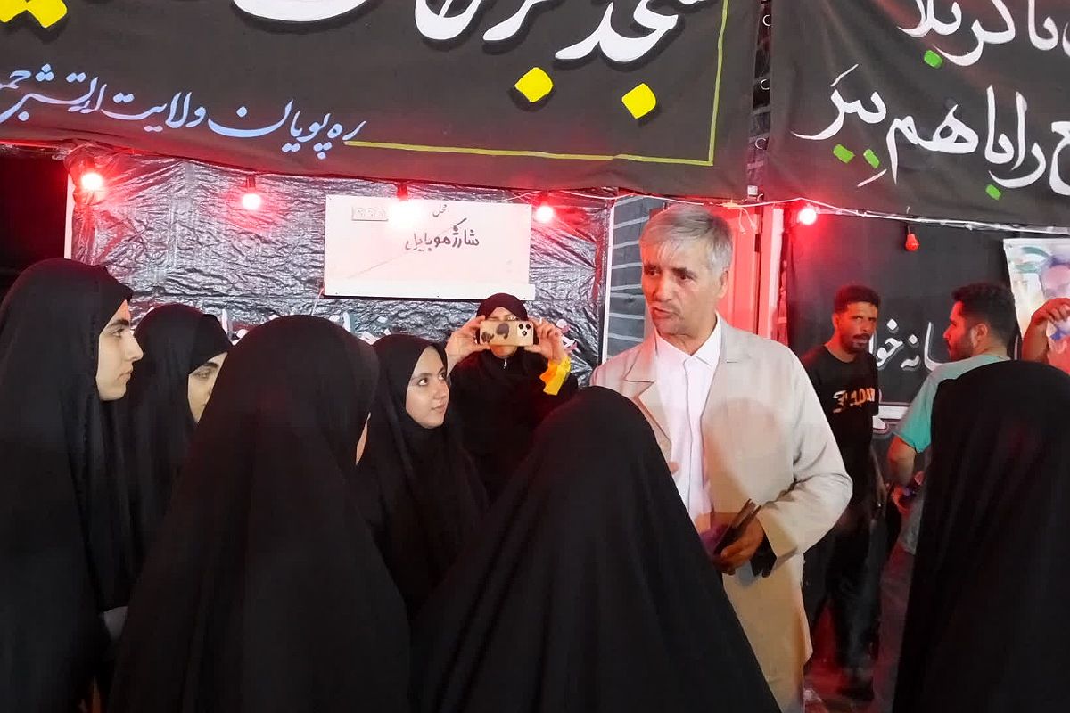 موکب‌های دانش‌آموزی مدرسه‌ای زنده برای تربیت نسل آینده انقلاب هستند