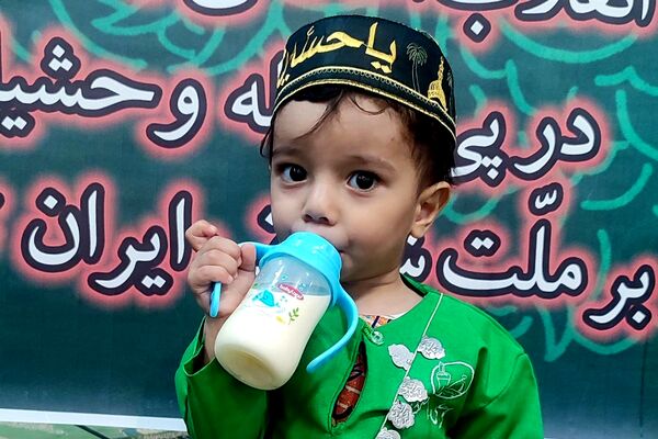 مصلی رباط‌کریم میزبان آیین شیرخوارگان حسینی