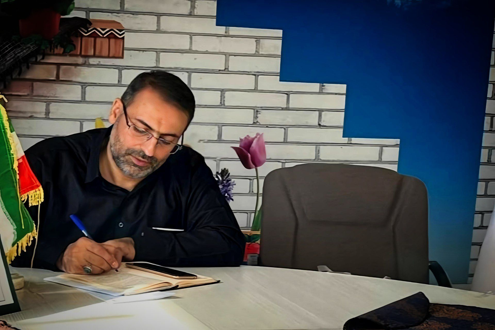 گفت‌وگو با نخبگان، راهبرد توسعه توانمندی‌ها و مهارت‌های حرفه‌ای دانش‌آموزان را هموار می‌سازد