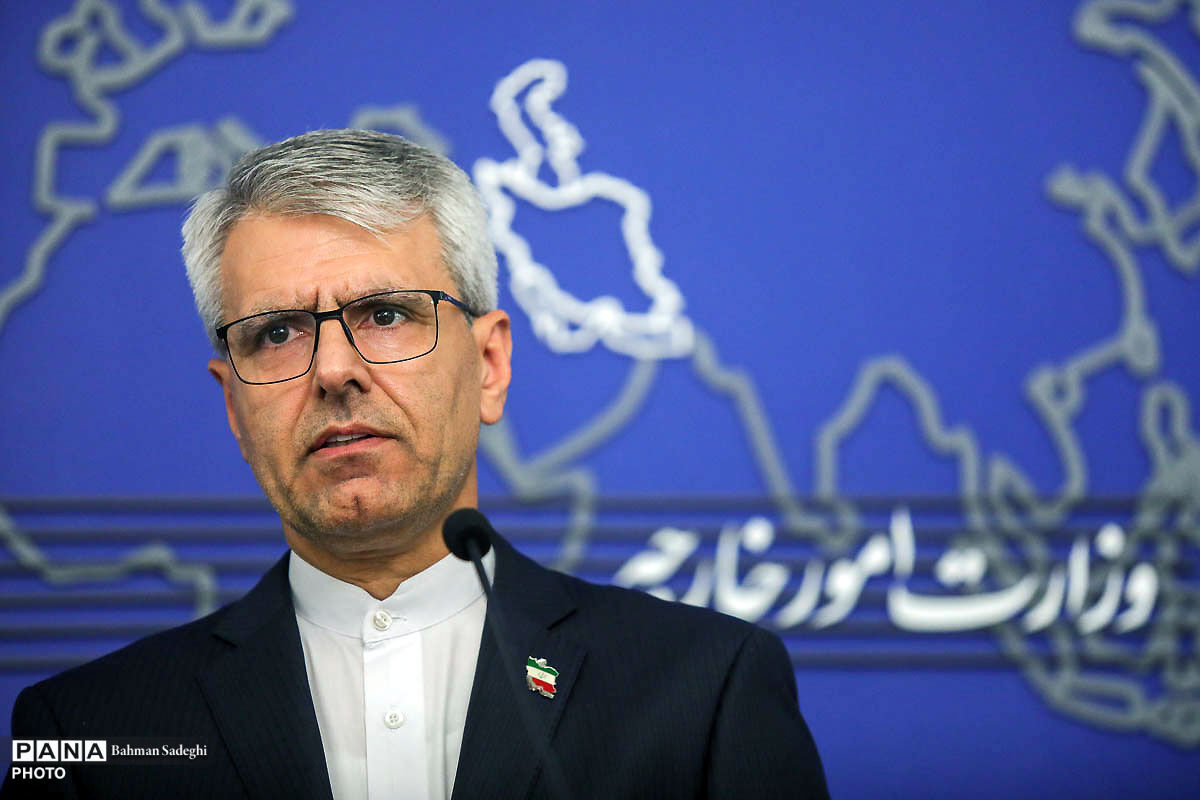 آزمون دانش‌آموزی تافل چه ارتباطی با موضوع هسته‌ای دارد؟ / آمریکا تک‌تک شهروندان ایرانی را هدف مشروع می‌داند