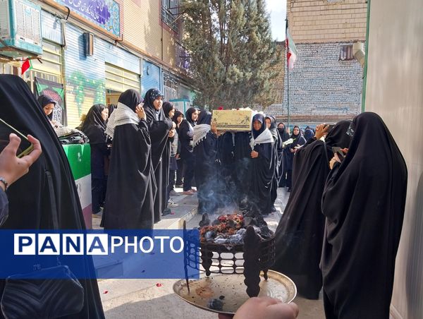 مراسم وداع با شهید گمنام در دبیرستان عصمت۲