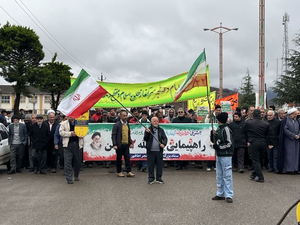 راهپیمایی 22 بهمن در اطاقور 