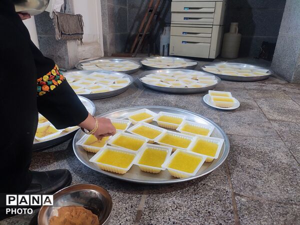 قرائت قرآن، نماز جماعت و افطار در مسجد خاتم پیامبران 