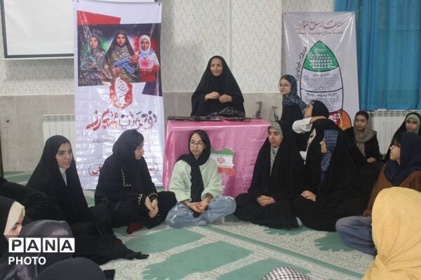  پاتوق دختران نوجوان مبارز شهرستان سملقان فضایی پر از عشق و دوستی و آگاهی