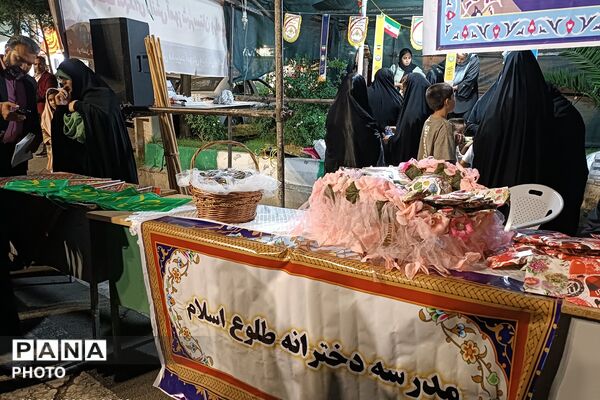  برنامه فرهنگی-آموزشی دانش‌آموزان در غرفه آموزش و پرورش ورامین 