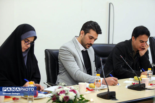  داوری و انتخاب آثار مرحله نهایی رویداد «فصلی از رویش جوانه‌ها»