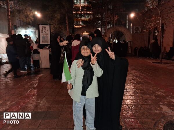 حضور دهه نودی ها در قلب اجتماعات بلوار فضل نیشابور