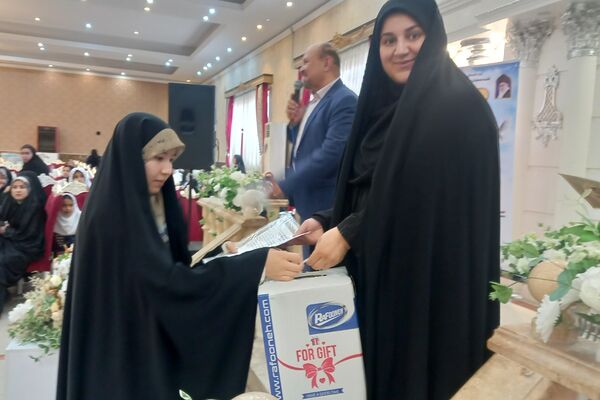 برگزاری جشن میلاد بانوی کرامت در هتل سامان شهرستان قرچک 
