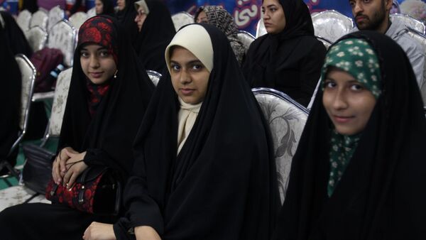 جشن میلاد حضرت فاطمه معصومه (س) و روز دختر در ورزشگاه ۶ هزار نفری انقلاب زنجان 