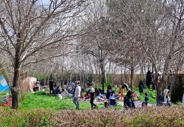 آیین باستانی سیزده بدر در دهکده ی چوبی نیشابور