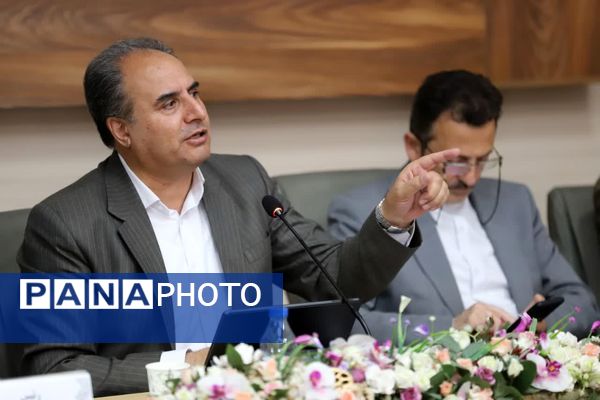 اجلاس مشترک مدیران و روسای نواحی و مناطق و شورای معاونان اداره‌کل آموزش و پرورش آذربایجان شرقی