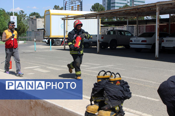 رقابت‌های اطفاء حریق مراقبین سلامت استان قم