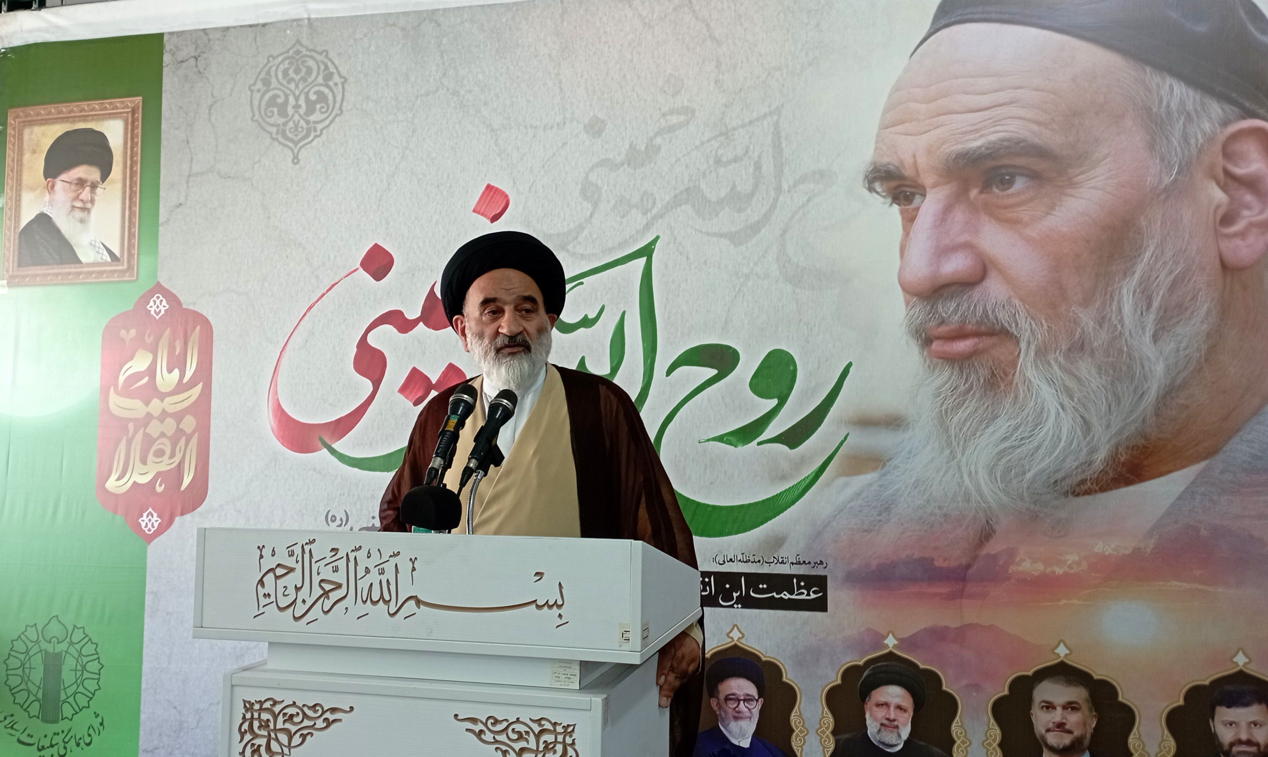 امیدواری، مقاوت و اعتماد به نفس از درس‌های مهم مکتب امام خمینی (ره)  بود